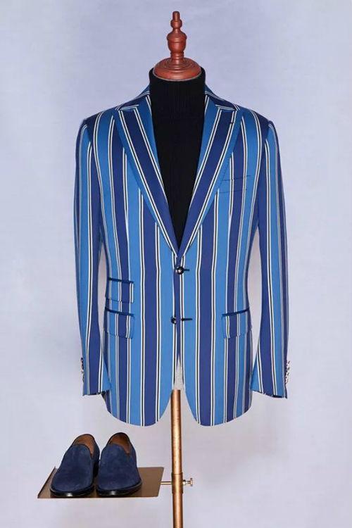 定制服装怎么看料的厚度